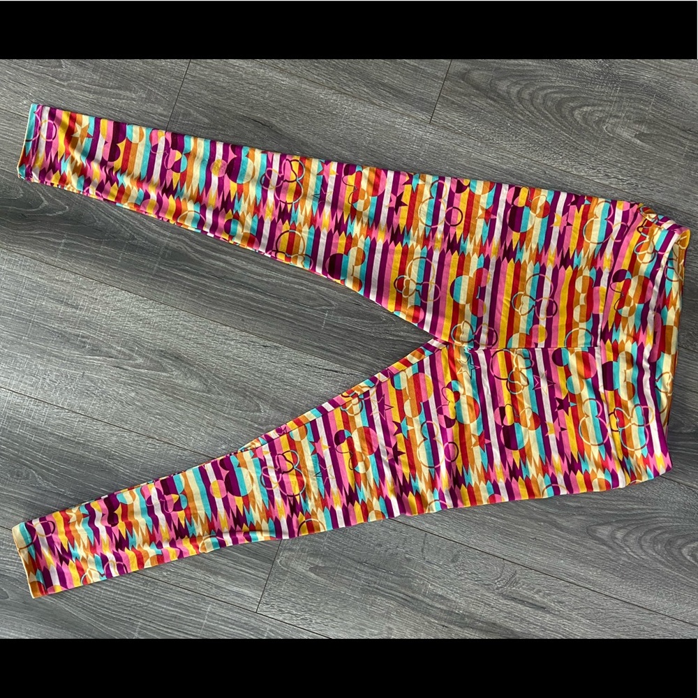 TC LuLaRoe DISNEY leggings washed and worn once